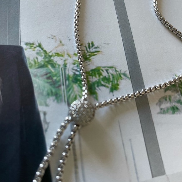 BR necklace - Picture 3 of 3